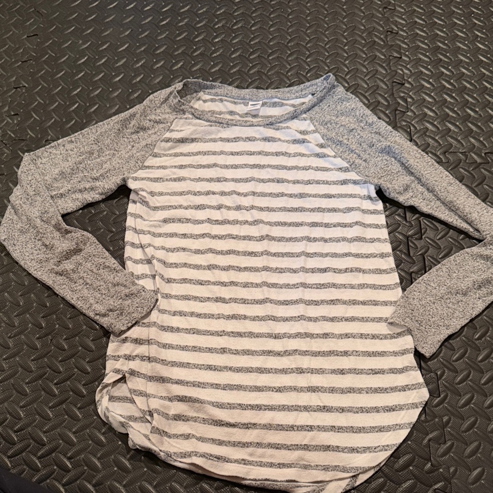 5/$25 Gray and White Striped Long Sleeve Shirt